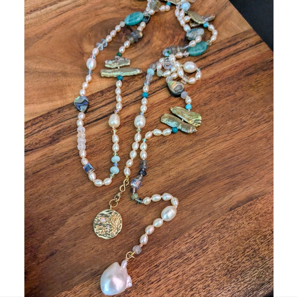 Elegant Pearl and Gold-filled Necklace